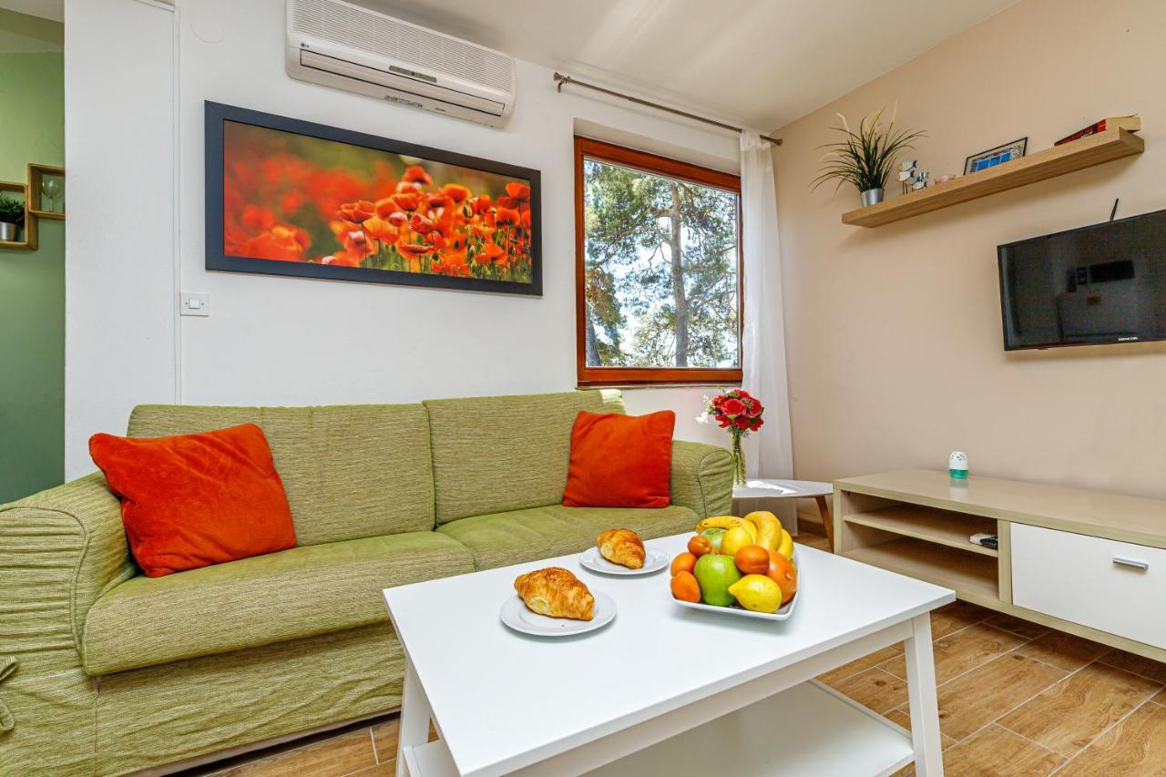 Al Mare Apartments Rovinj Buitenkant foto