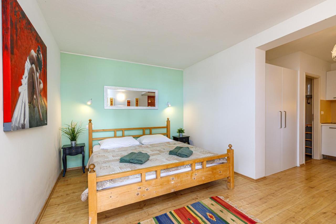 Al Mare Apartments Rovinj Buitenkant foto