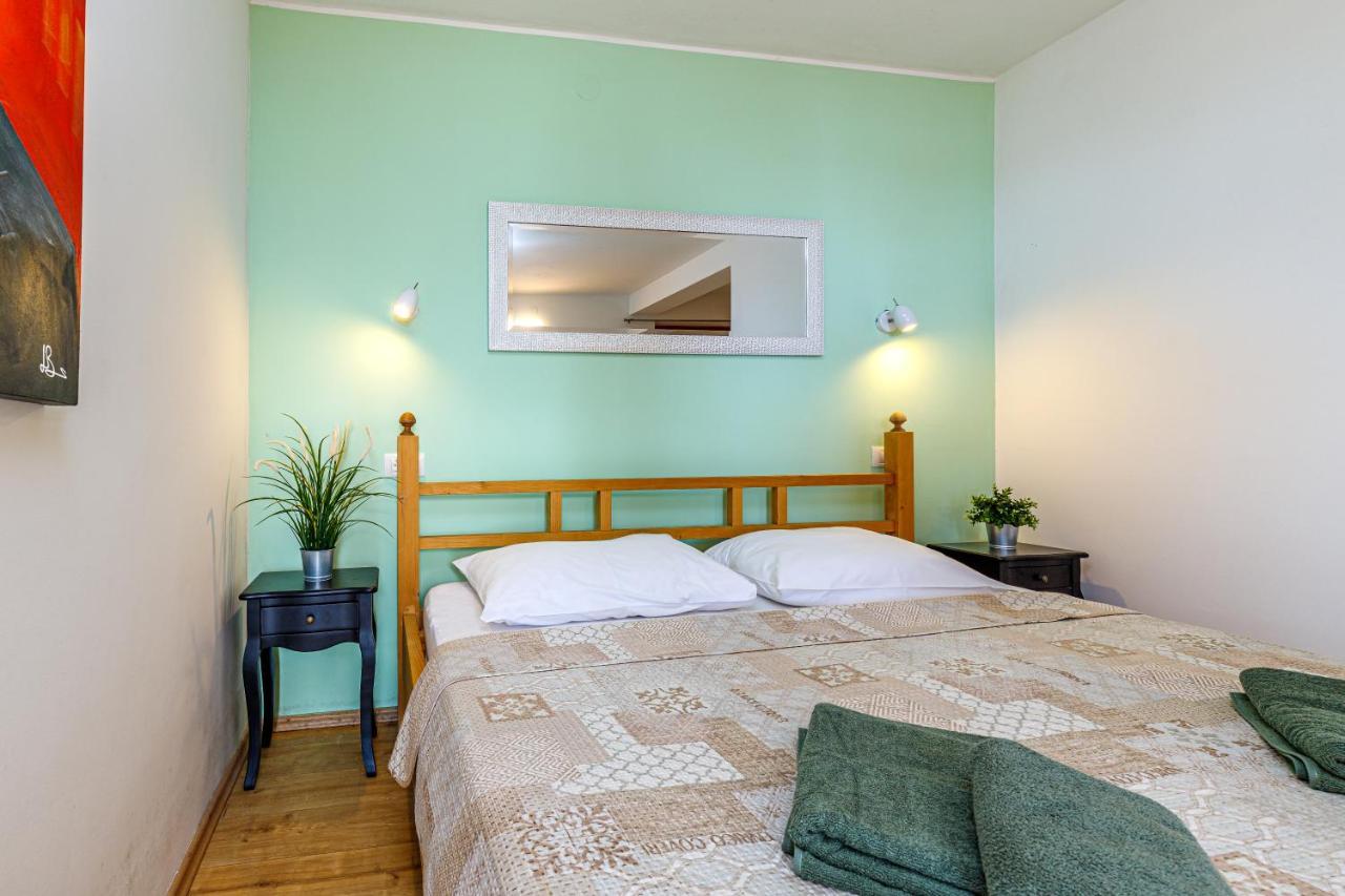 Al Mare Apartments Rovinj Buitenkant foto
