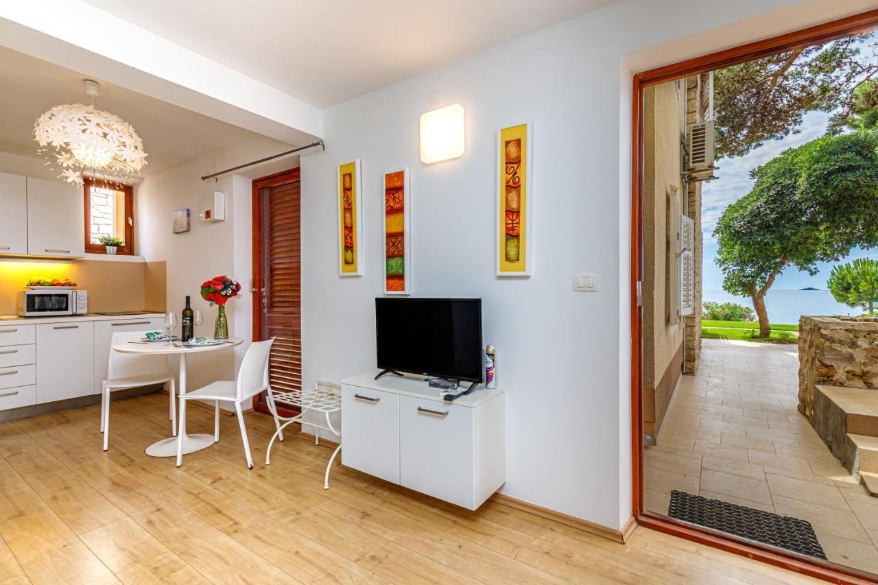Al Mare Apartments Rovinj Buitenkant foto